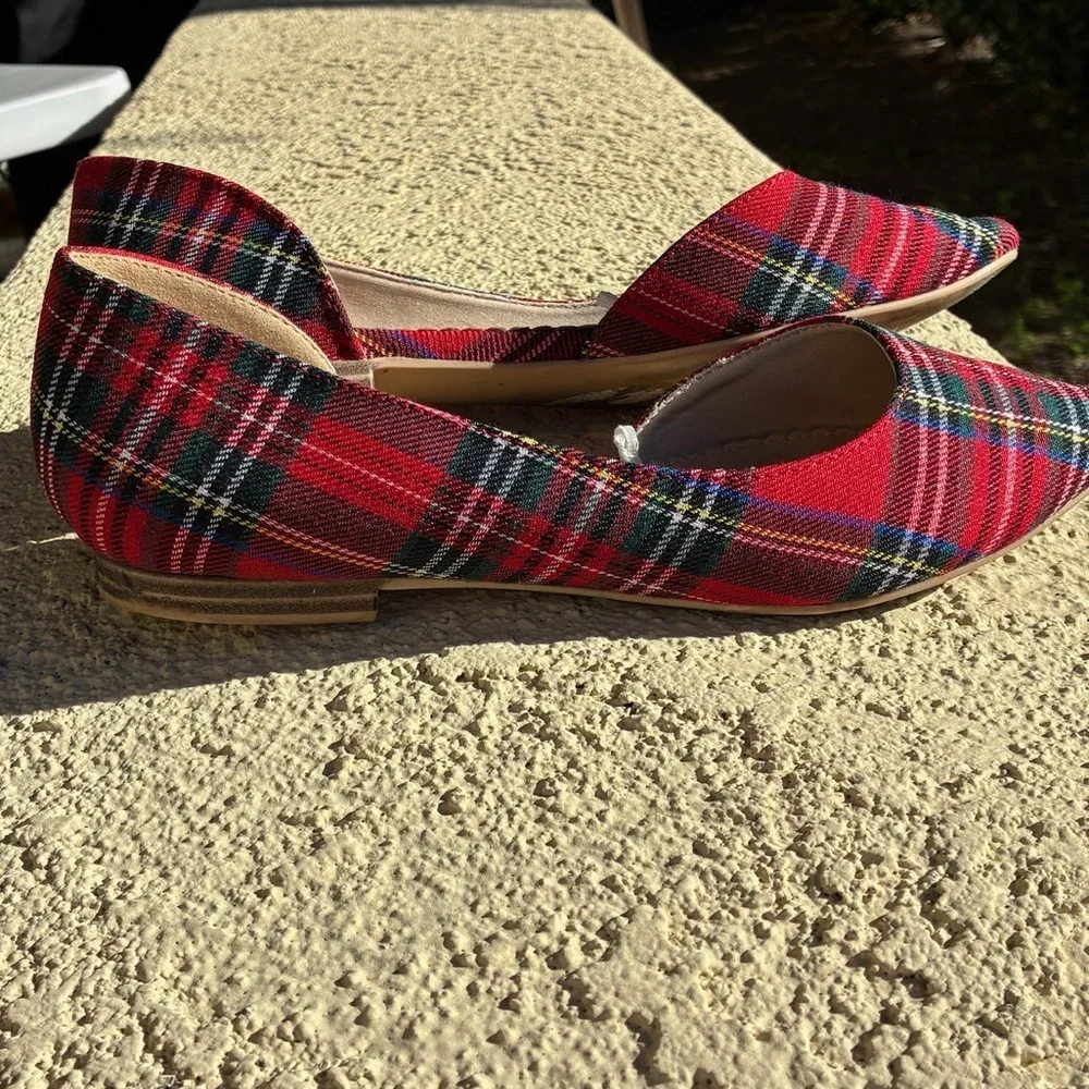 Issac Mizrahi Plaid Red Women's Flats 7.5